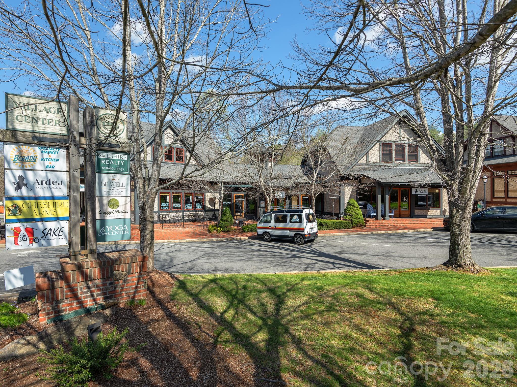 2 E Market Street Black Mountain NC 28711