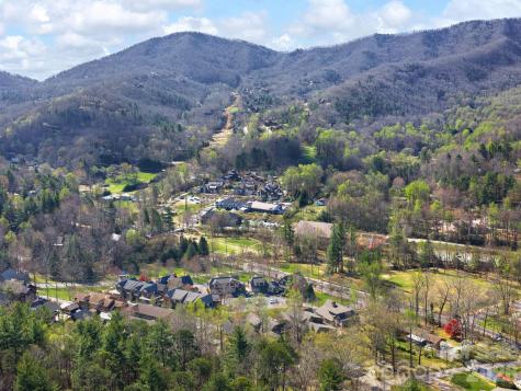 2 E Market Street Black Mountain NC 28711
