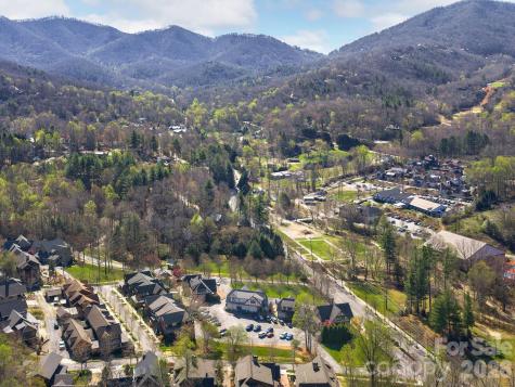 2 E Market Street Black Mountain NC 28711