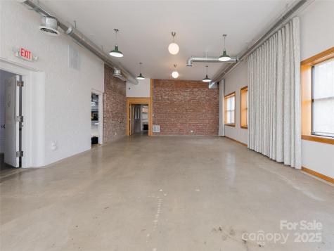 701 Oriole Drive Hendersonville NC 28792