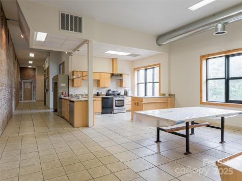 701 Oriole Drive Hendersonville NC 28792