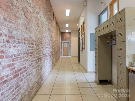 701 Oriole Drive Hendersonville NC 28792