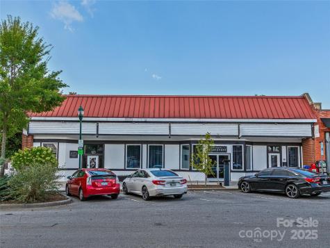 125 S Main Street Hendersonville NC 28792