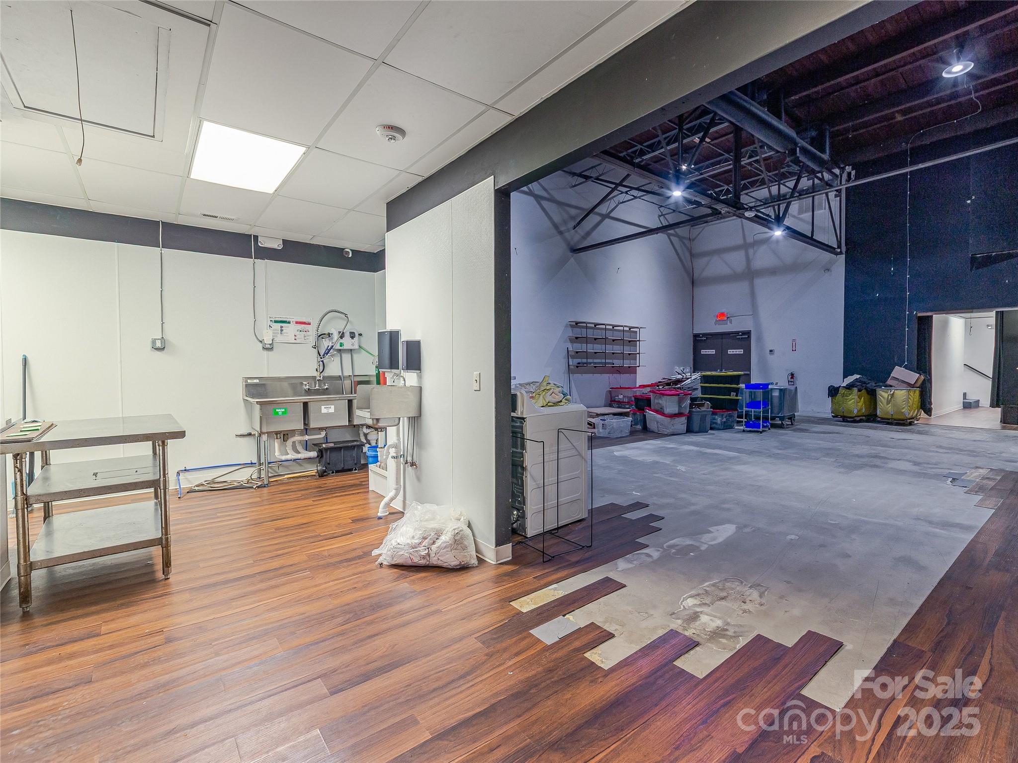 125 S Main Street Hendersonville NC 28792