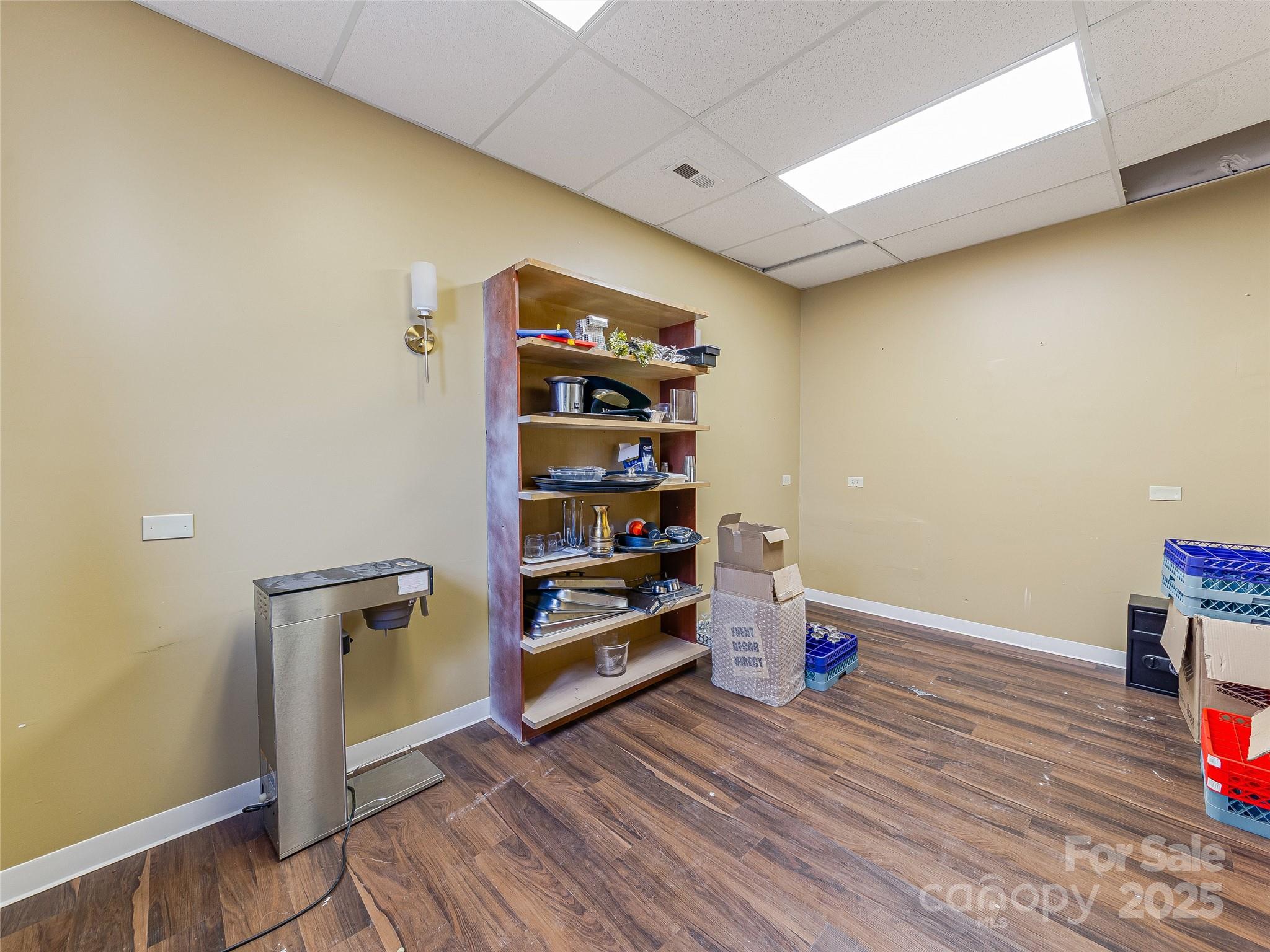 125 S Main Street Hendersonville NC 28792