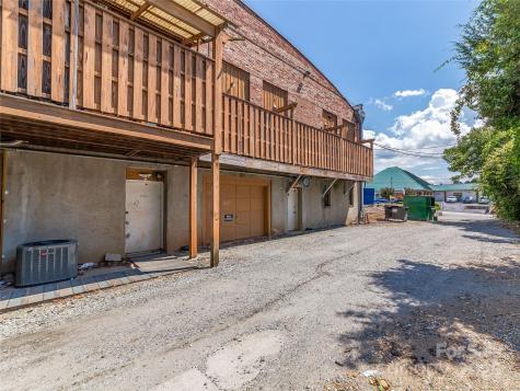 125 S Main Street Hendersonville NC 28792