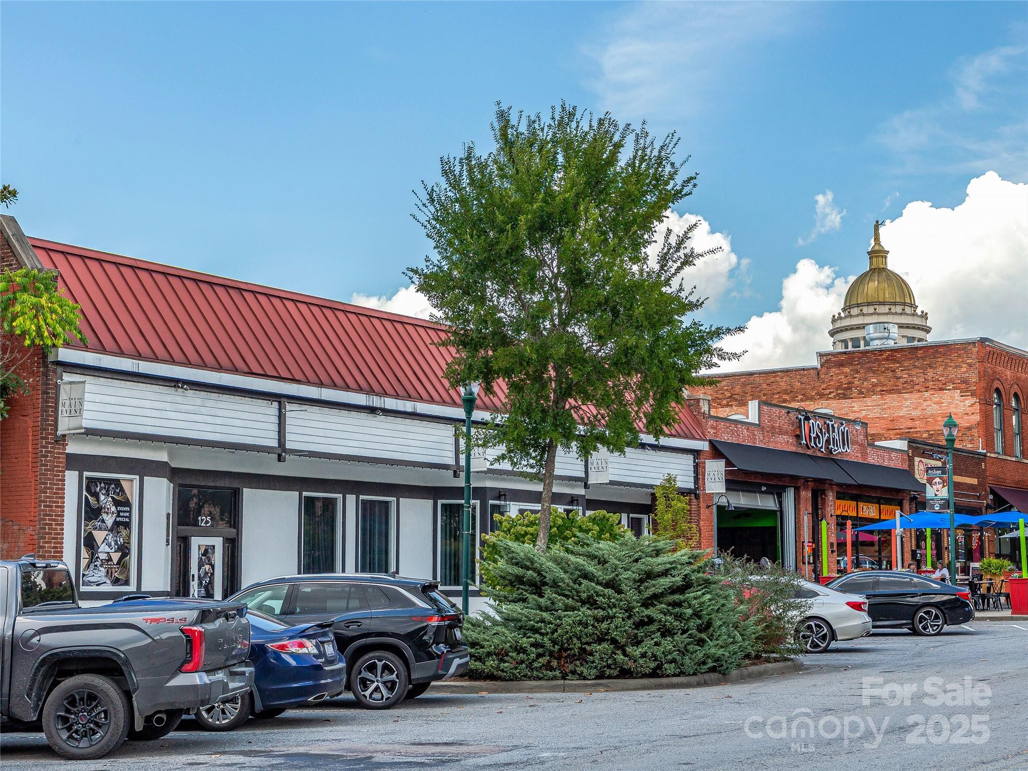 125 S Main Street Hendersonville NC 28792