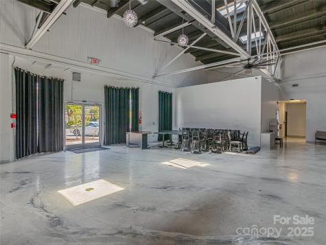 125 S Main Street Hendersonville NC 28792