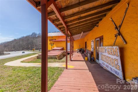 9410 Sylva Road Franklin NC 28734