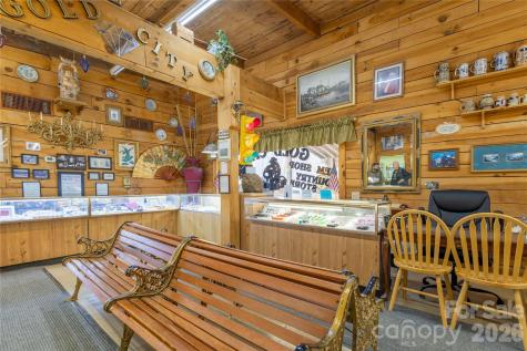9410 Sylva Road Franklin NC 28734