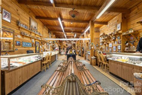 9410 Sylva Road Franklin NC 28734