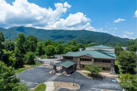 172 Riverbend Street Waynesville NC 28786