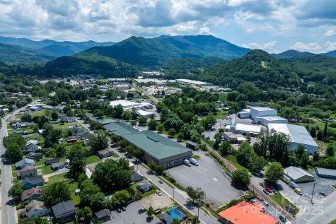 172 Riverbend Street Waynesville NC 28786