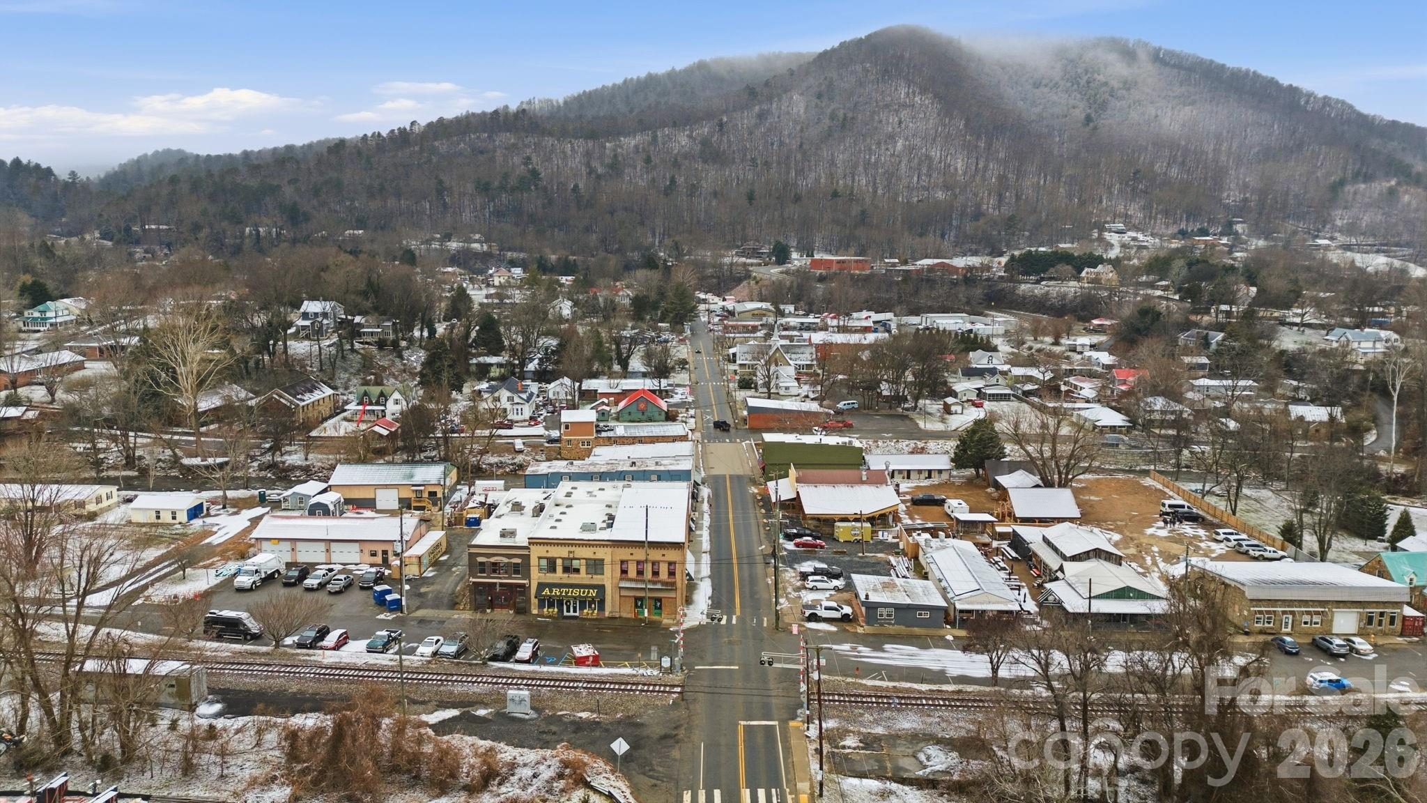 24 Andrews Avenue S Hot Springs NC 28743