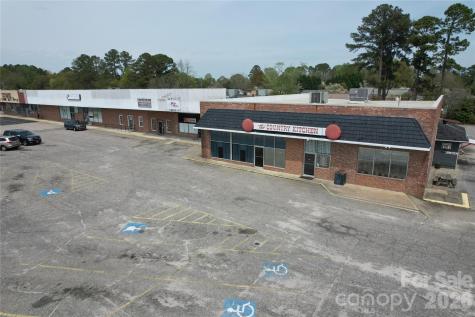 908 Chesterfield Highway Cheraw SC 29520