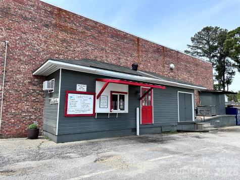 908 Chesterfield Highway Cheraw SC 29520