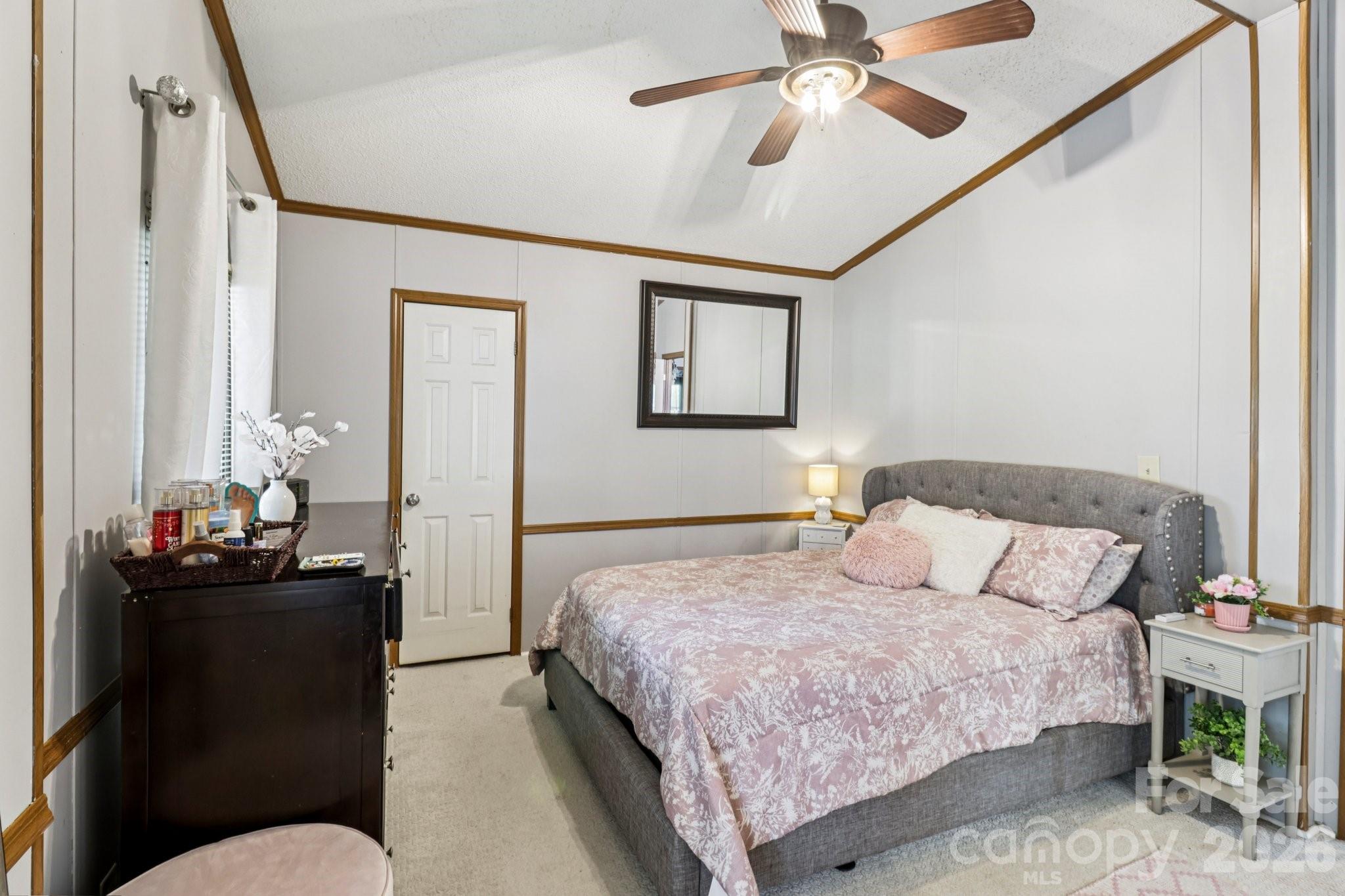 122 S Main Street New London NC 28127