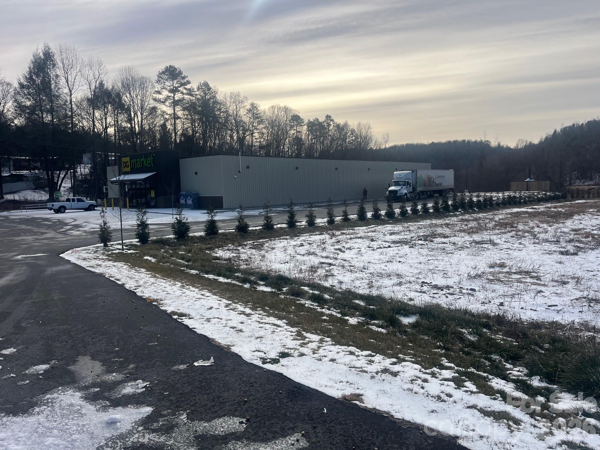 4450 Us 70 Highway E Marion NC 28752