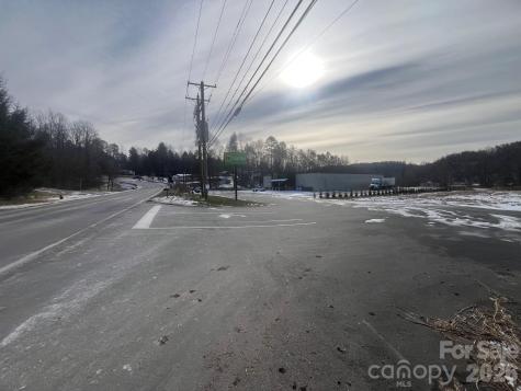 4450 Us 70 Highway E Marion NC 28752