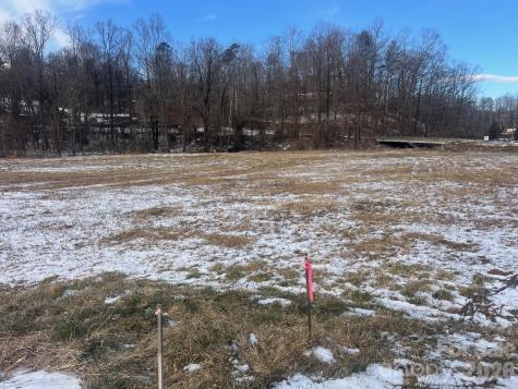 4450 Us 70 Highway E Marion NC 28752