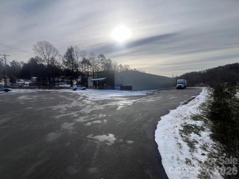 4450 Us 70 Highway E Marion NC 28752