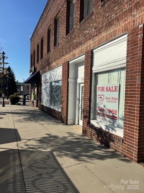 201 N Main Street Hendersonville NC 28739