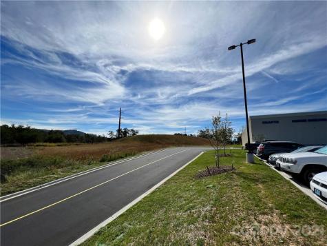 99999 Northridge Commons Parkway Weaverville NC 28787