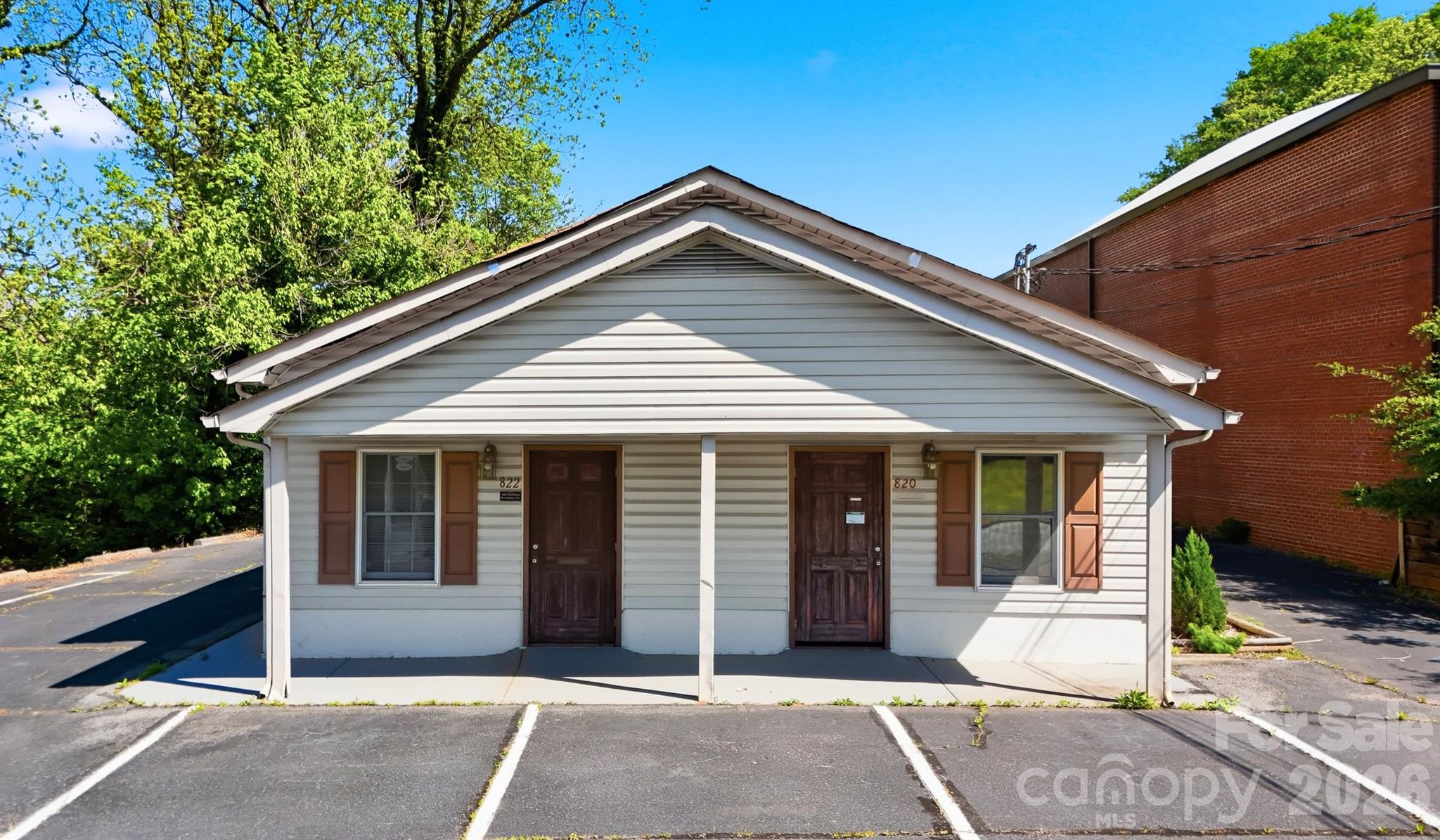 820 & 822 2nd Avenue SW Hickory NC 28602