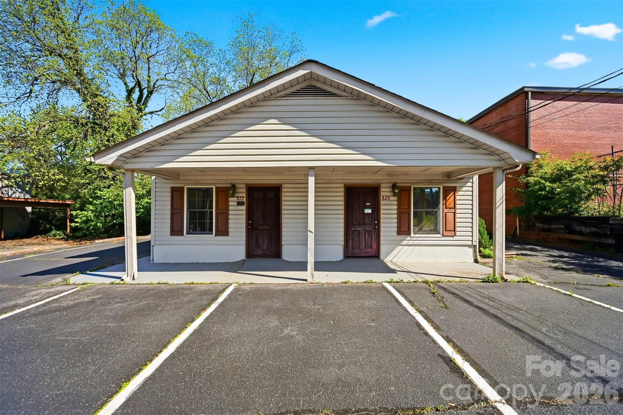 820 & 822 2nd Avenue SW Hickory NC 28602
