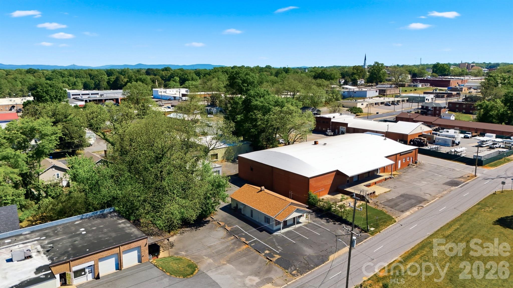 820 & 822 2nd Avenue SW Hickory NC 28602