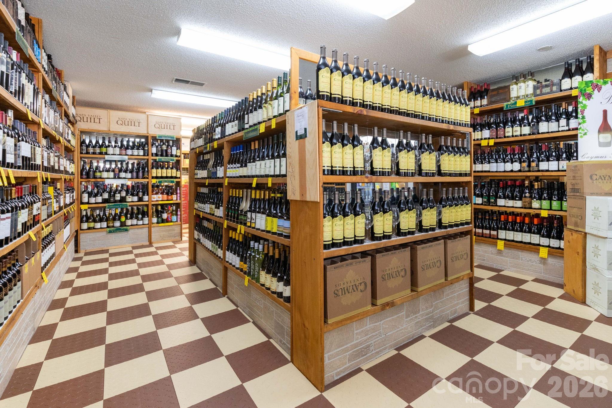 130 Us 64 E Cashiers NC 28741