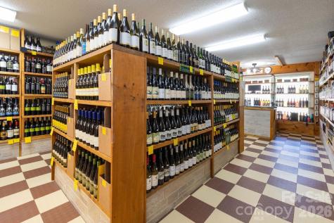 130 Us 64 E Cashiers NC 28741