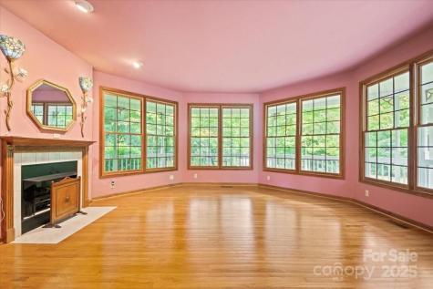 5580 Greenville Highway Brevard NC 28712