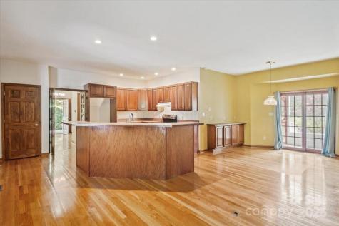 5580 Greenville Highway Brevard NC 28712