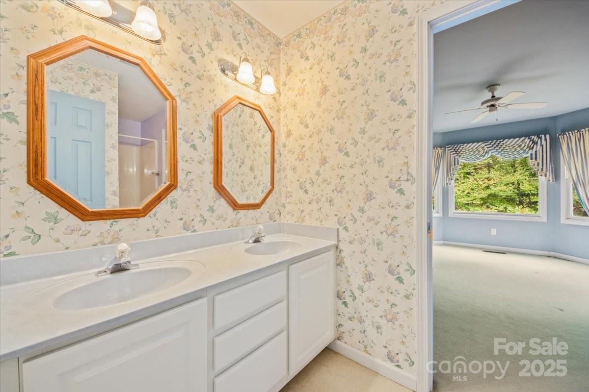 5580 Greenville Highway Brevard NC 28712