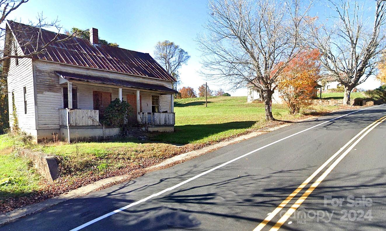 4246 Henry River Road Hickory NC 28602