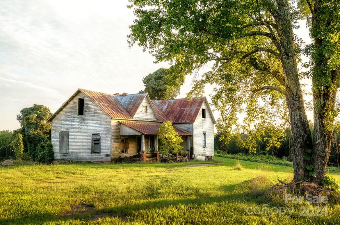 4246 Henry River Road Hickory NC 28602