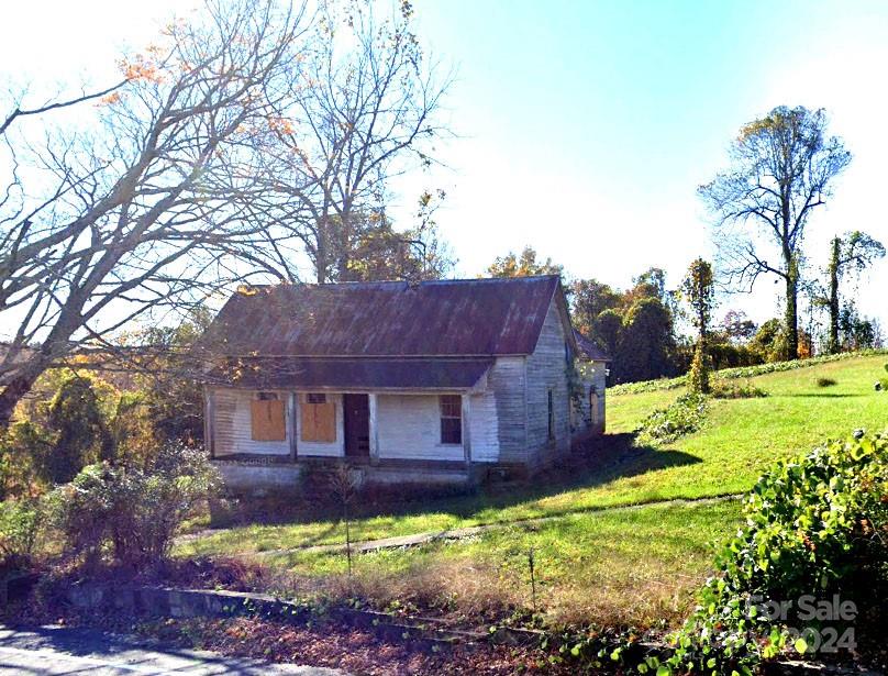 4246 Henry River Road Hickory NC 28602