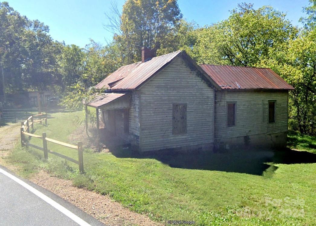 4246 Henry River Road Hickory NC 28602