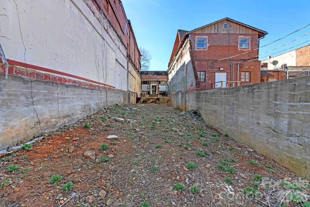 46 W Main Street Brevard NC 28712