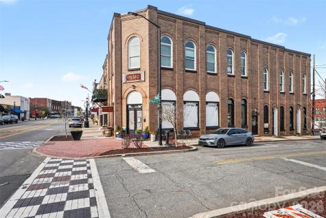 188 N Main Street Mooresville NC 28115