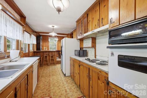 215 Old Us 70 Highway E Black Mountain NC 28711