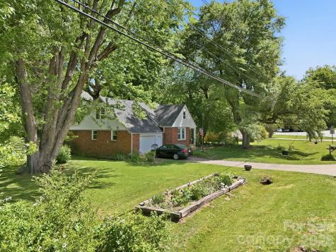 215 Old Us 70 Highway E Black Mountain NC 28711