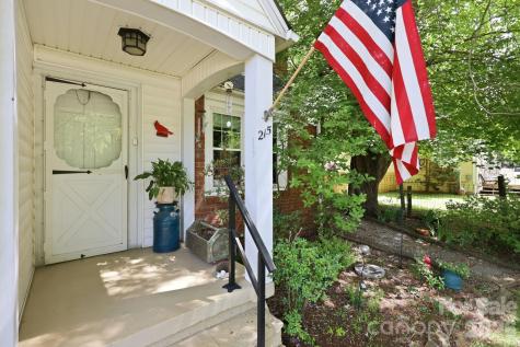 215 Old Us 70 Highway E Black Mountain NC 28711