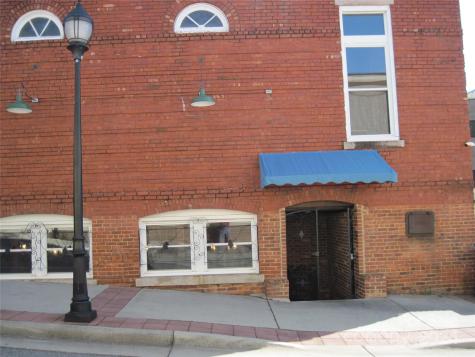 819 West Avenue NW Lenoir NC 28645