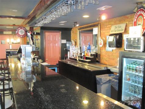 819 West Avenue NW Lenoir NC 28645