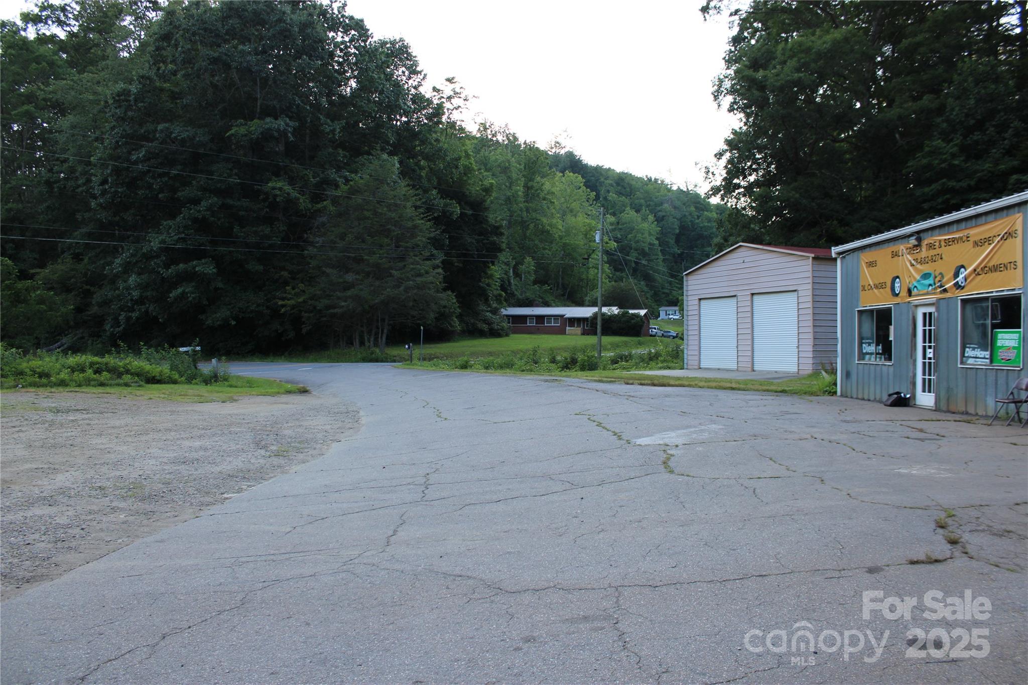 23 Lana Lane Burnsville NC 28714