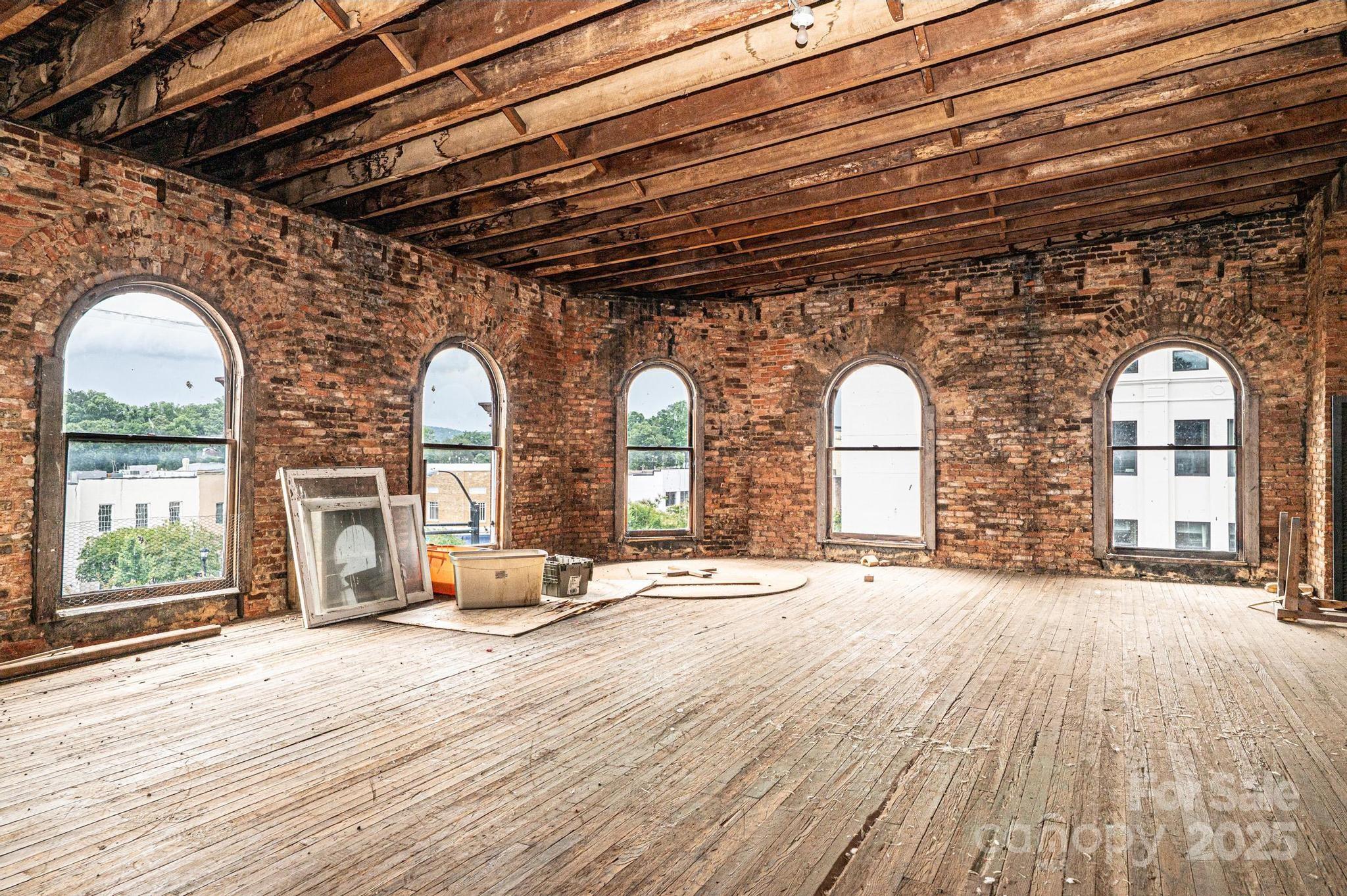 812 West Avenue NW Lenoir NC 28645