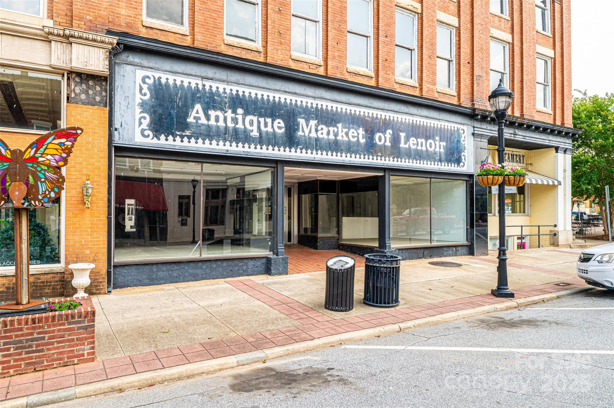 812 West Avenue NW Lenoir NC 28645