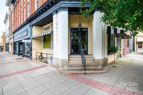 812 West Avenue NW Lenoir NC 28645